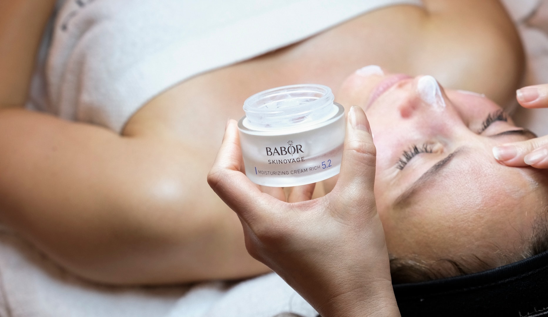 Luksuriøs Ansigtsbehandling - 60 min.