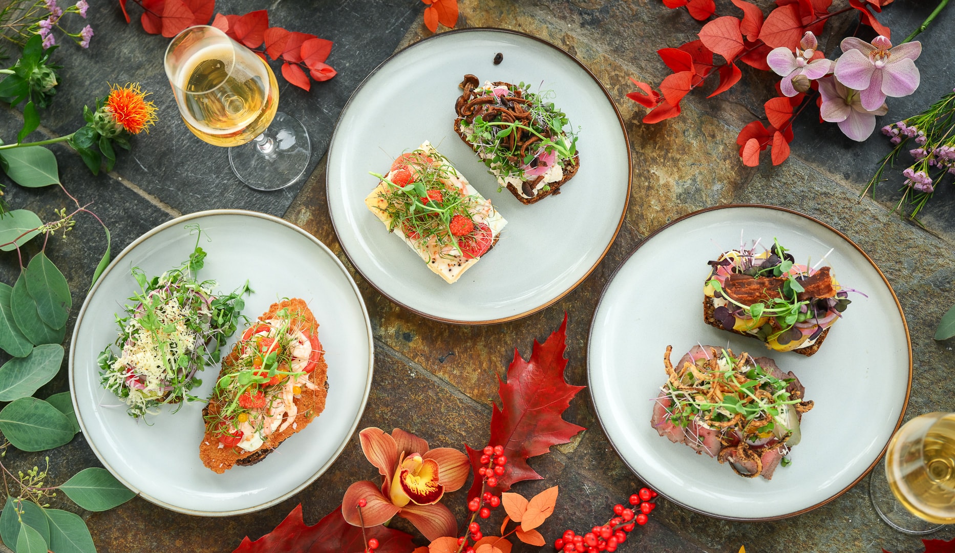 2 Valgfri Smørrebrød + Sødt Hos Florie