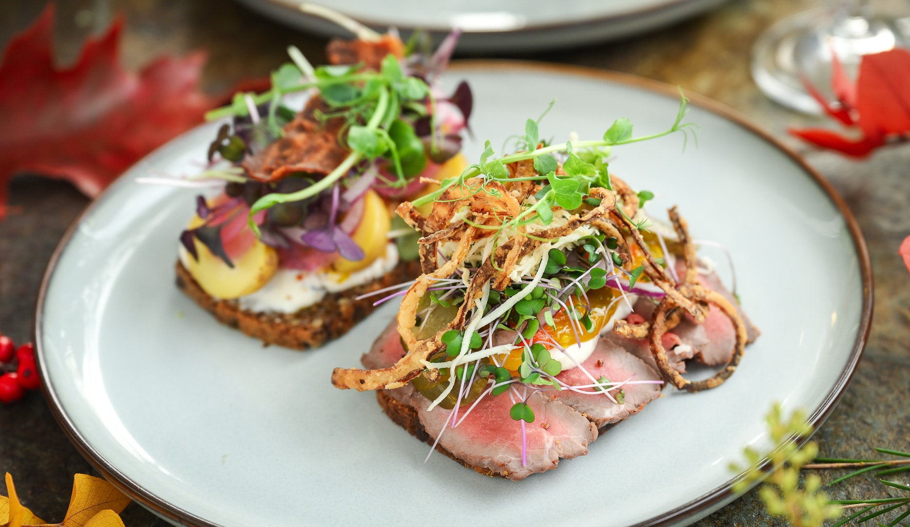 2 Valgfri Smørrebrød + Sødt Hos Florie