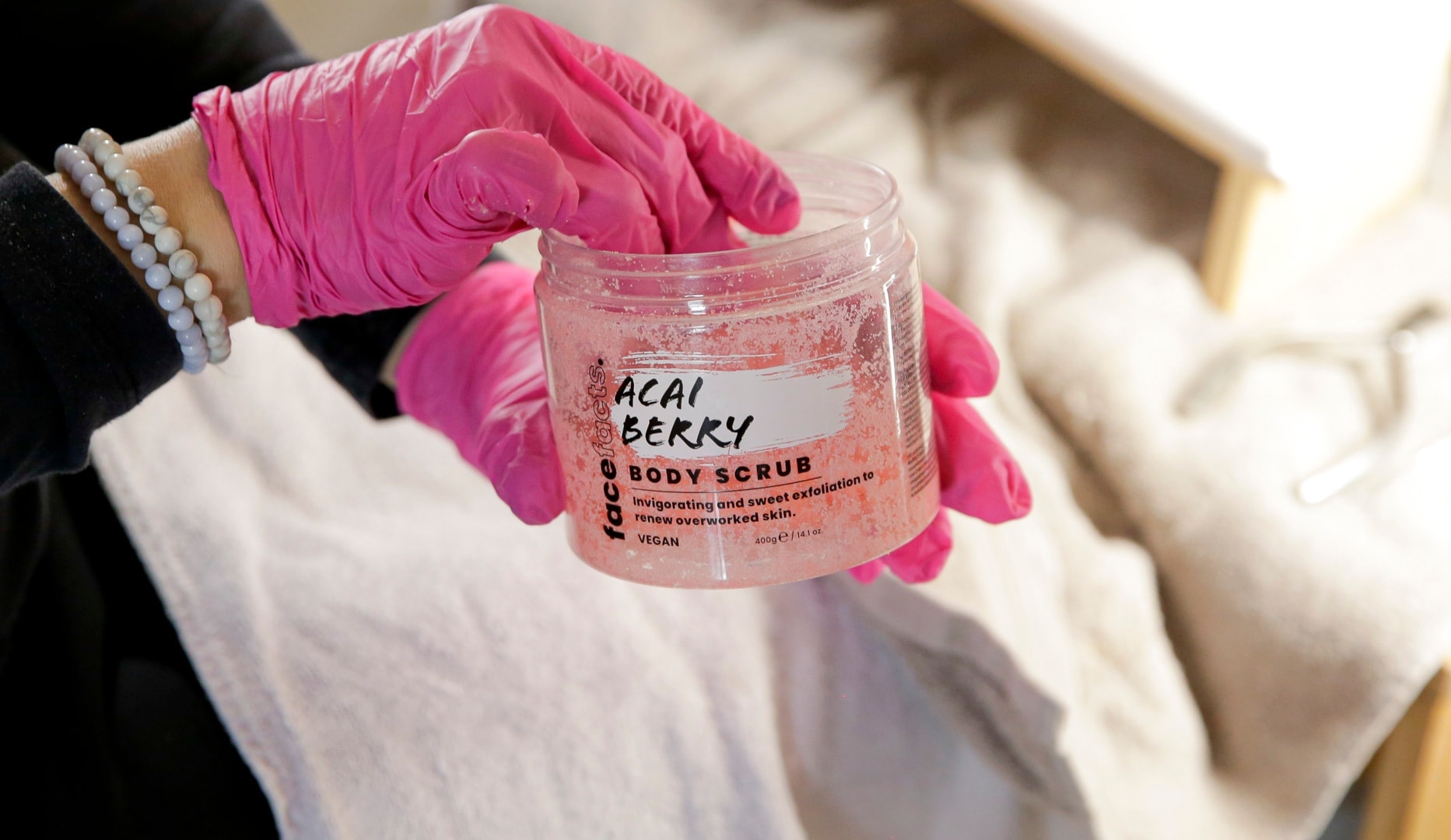 Mani- og Pedicure m. CND Shellac