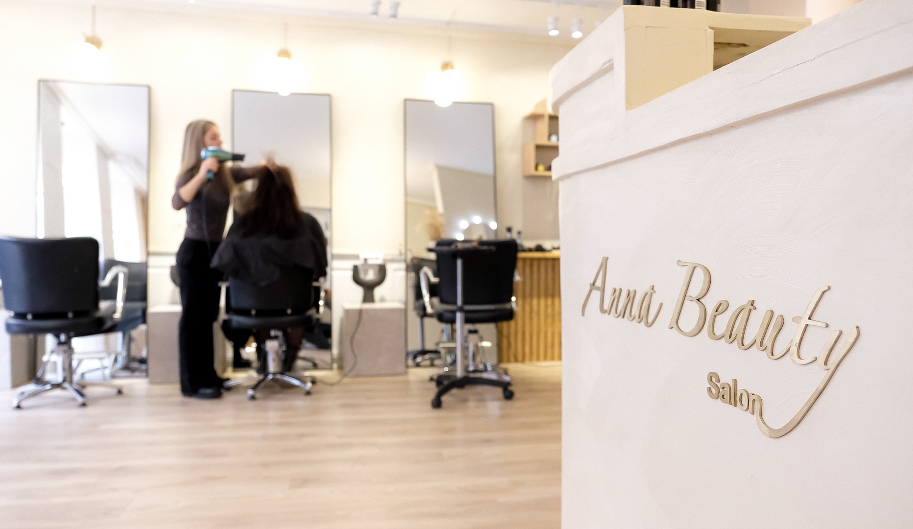 Dameklip i Indre By - Anna Beauty