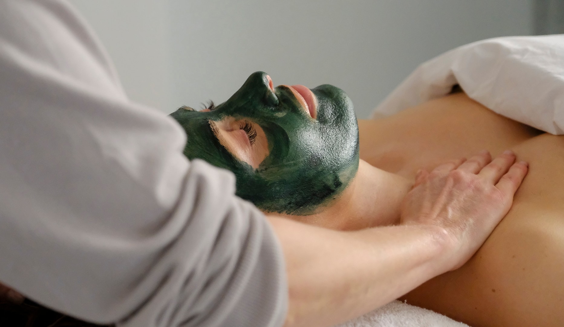 Japansk Lifting | 5-⭐ Klinik