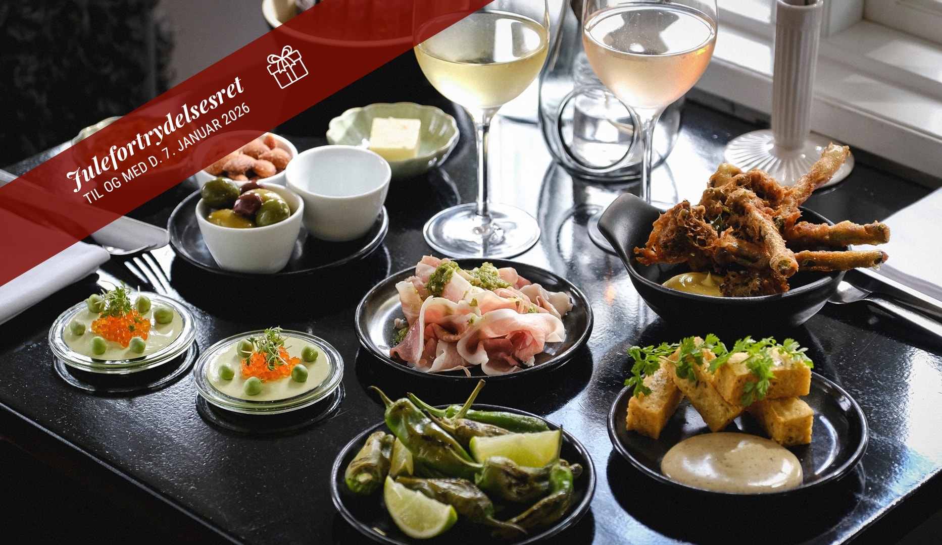 Frokost på Den Gule Cottage - 7 anretninger med udsigt til Øresund