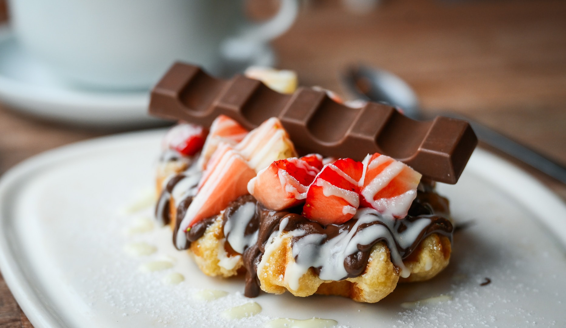 Valgfri dessert + drik hos Ninetnine