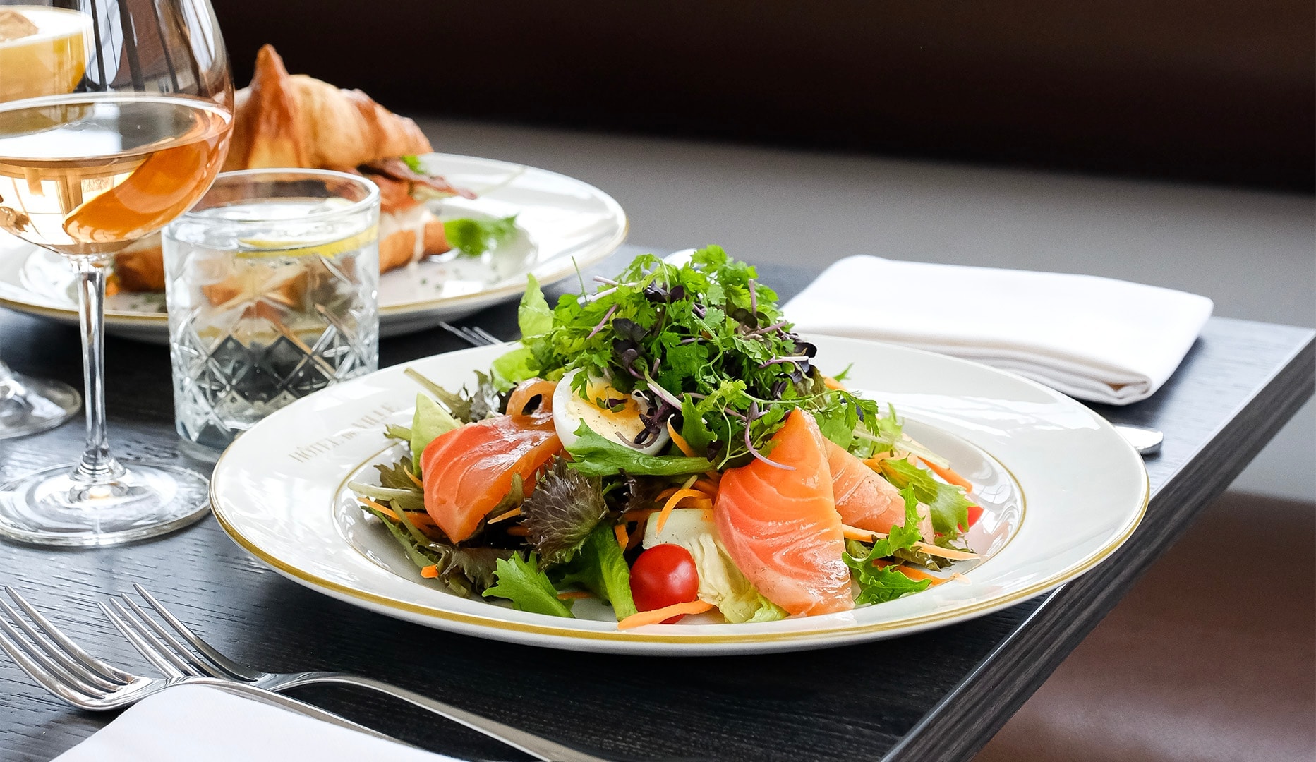 Spa, Frokost, & Sødt på Hotel de Ville