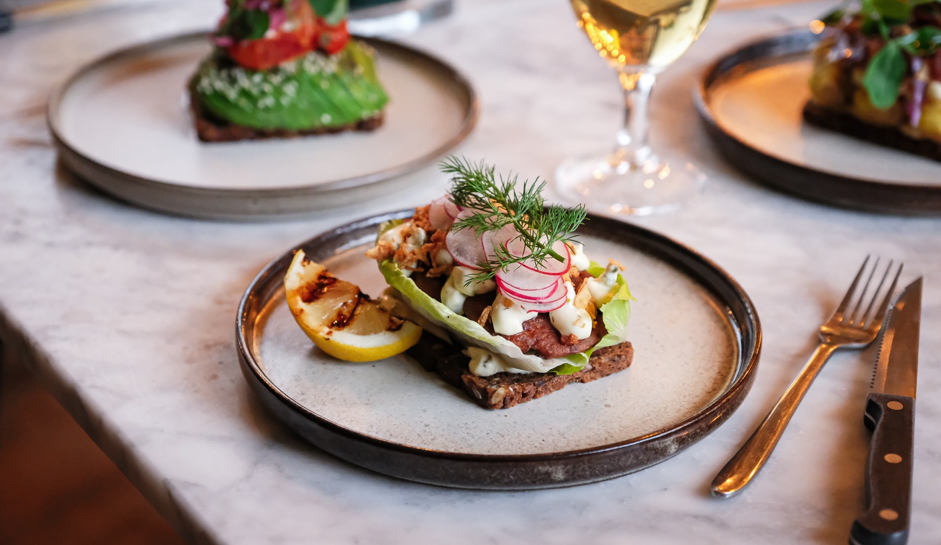 2 Valgfri Smørrebrød - Bistronomi