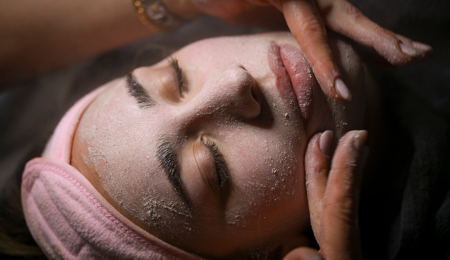 Valgfri Ansigtbehandling - Kosmetolog Valby