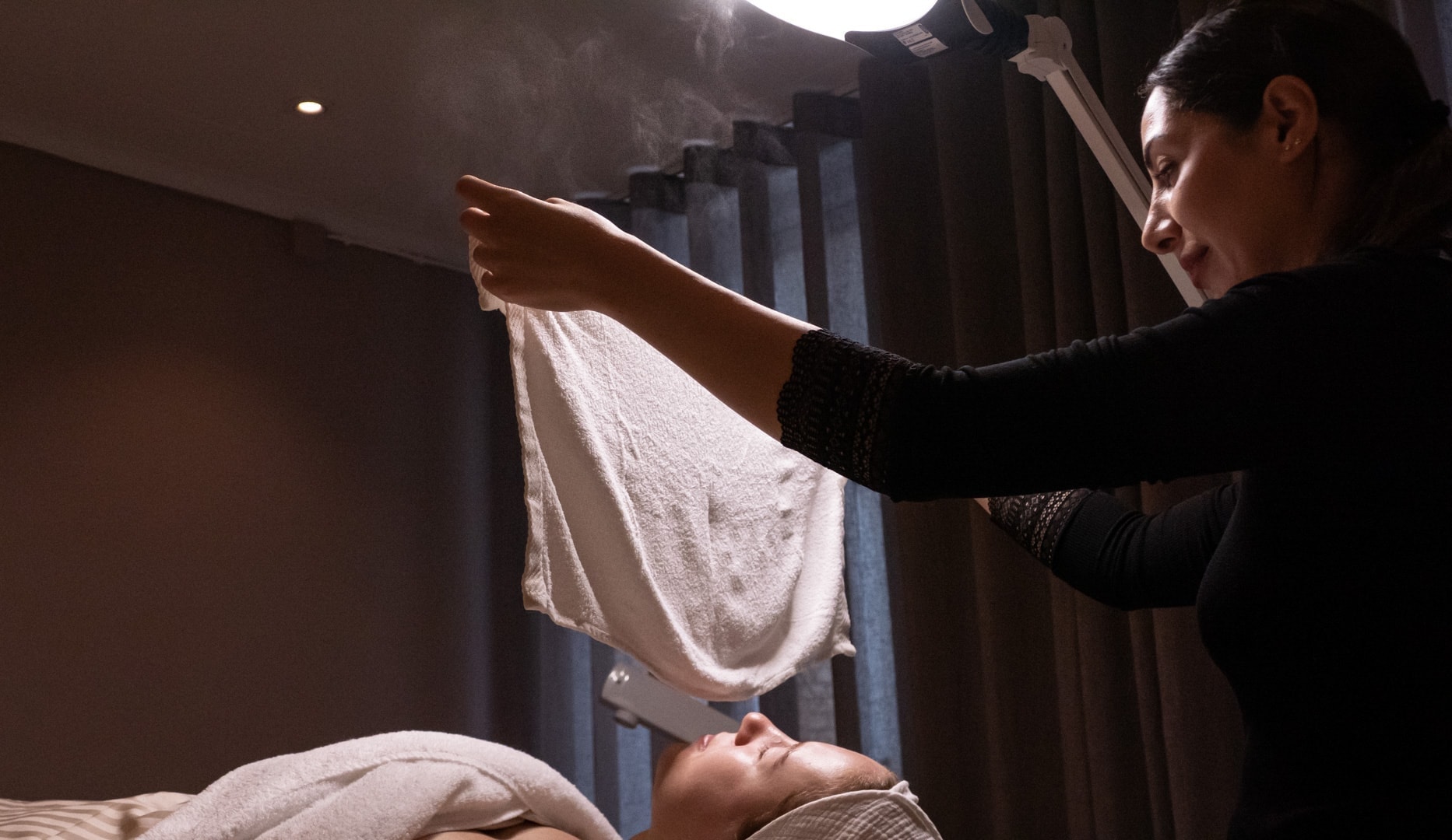 Eksklusiv Ansigtsbehandling - 50 min.