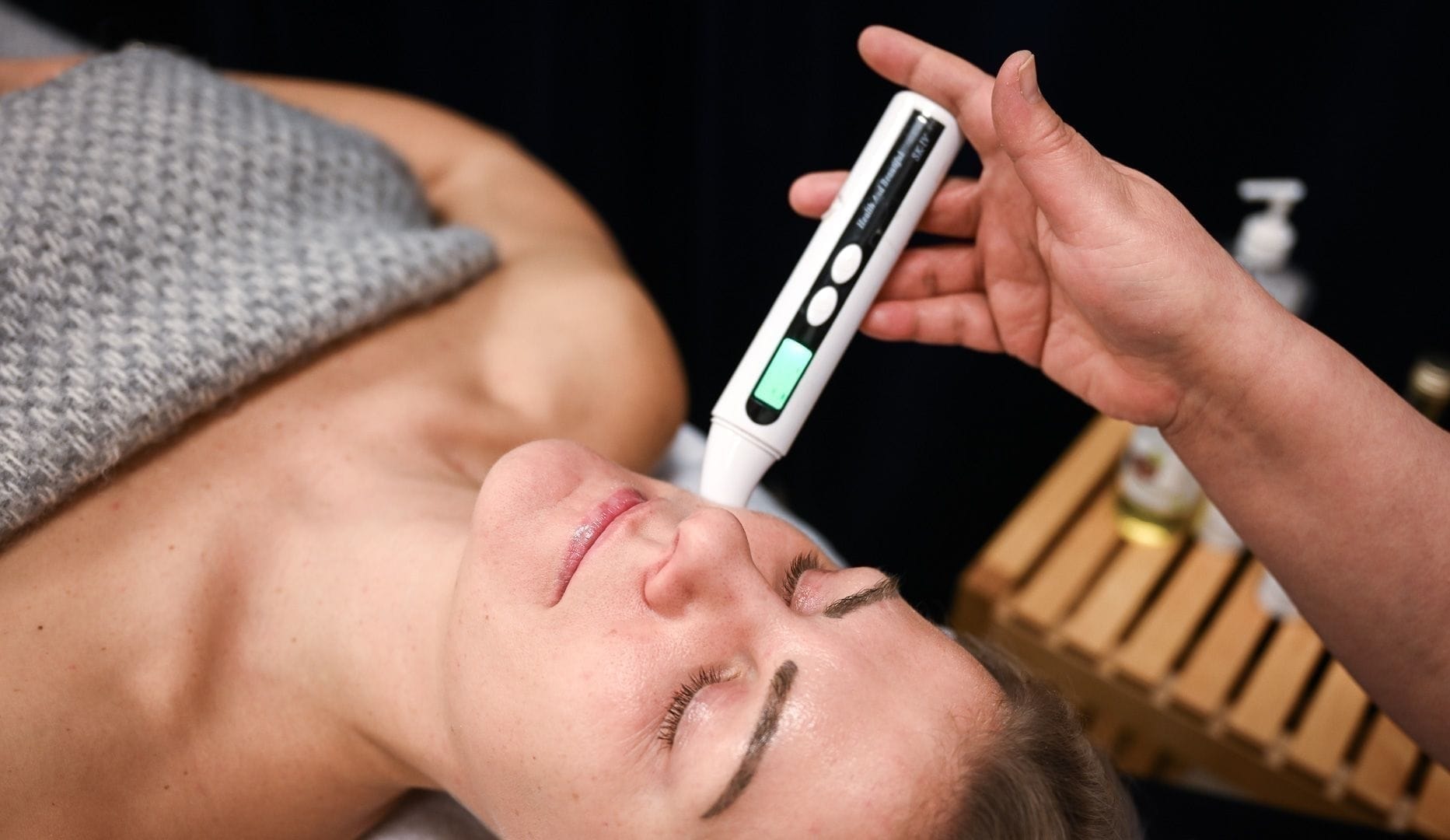 Gua Sha Ansigtsbehandling - Indre By