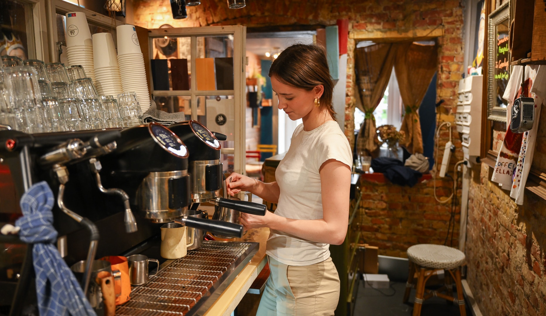 Valgfri Vaffel + Varm Drik