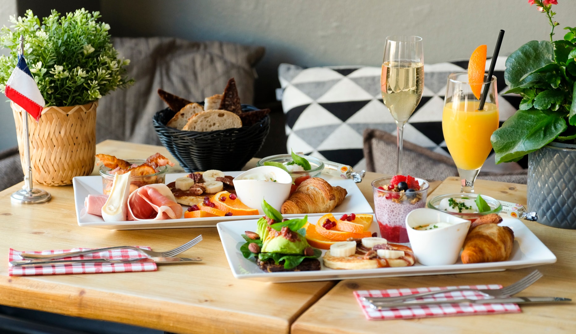 Brunch & Mimosa - Bistro Cocorico