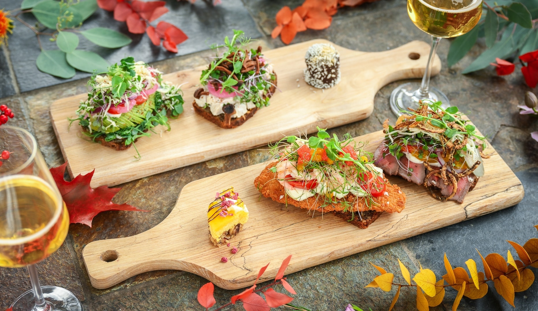 2 Valgfri Smørrebrød + Sødt Hos Florie