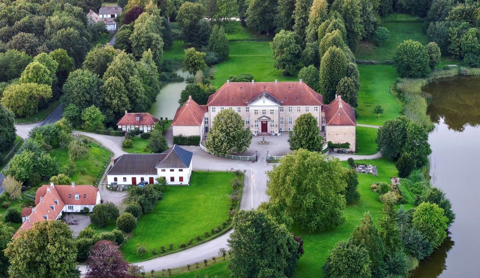 Slotsophold på Skjoldenæsholm