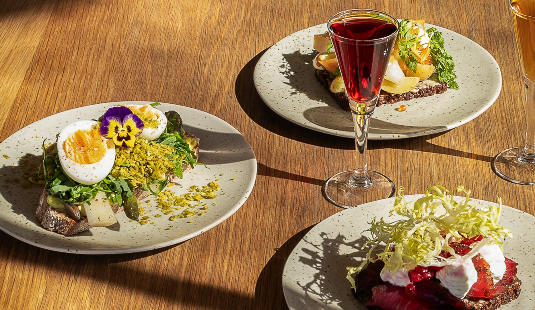 2 Valgfri Stykker Smørrebrød på Væksthuset