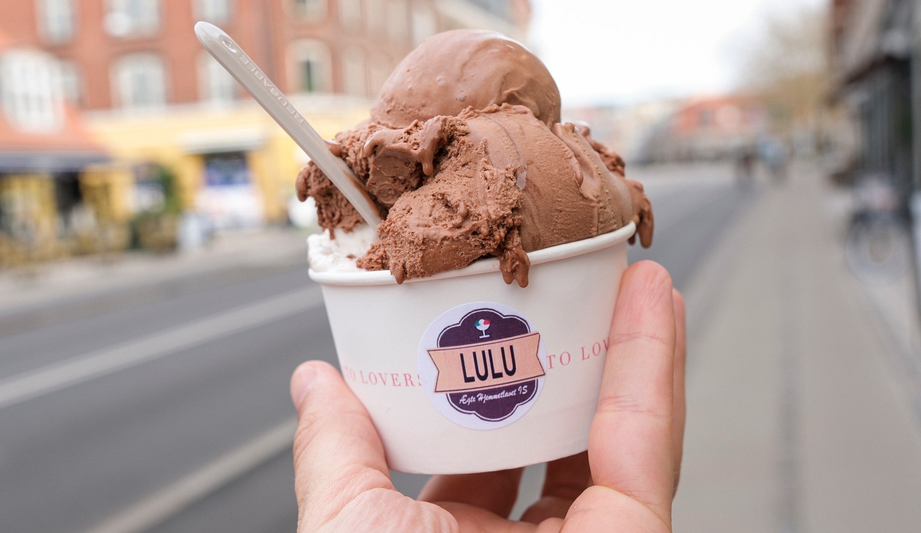 2 Valgfri Kugler / 1L Isboks - Lulu Is