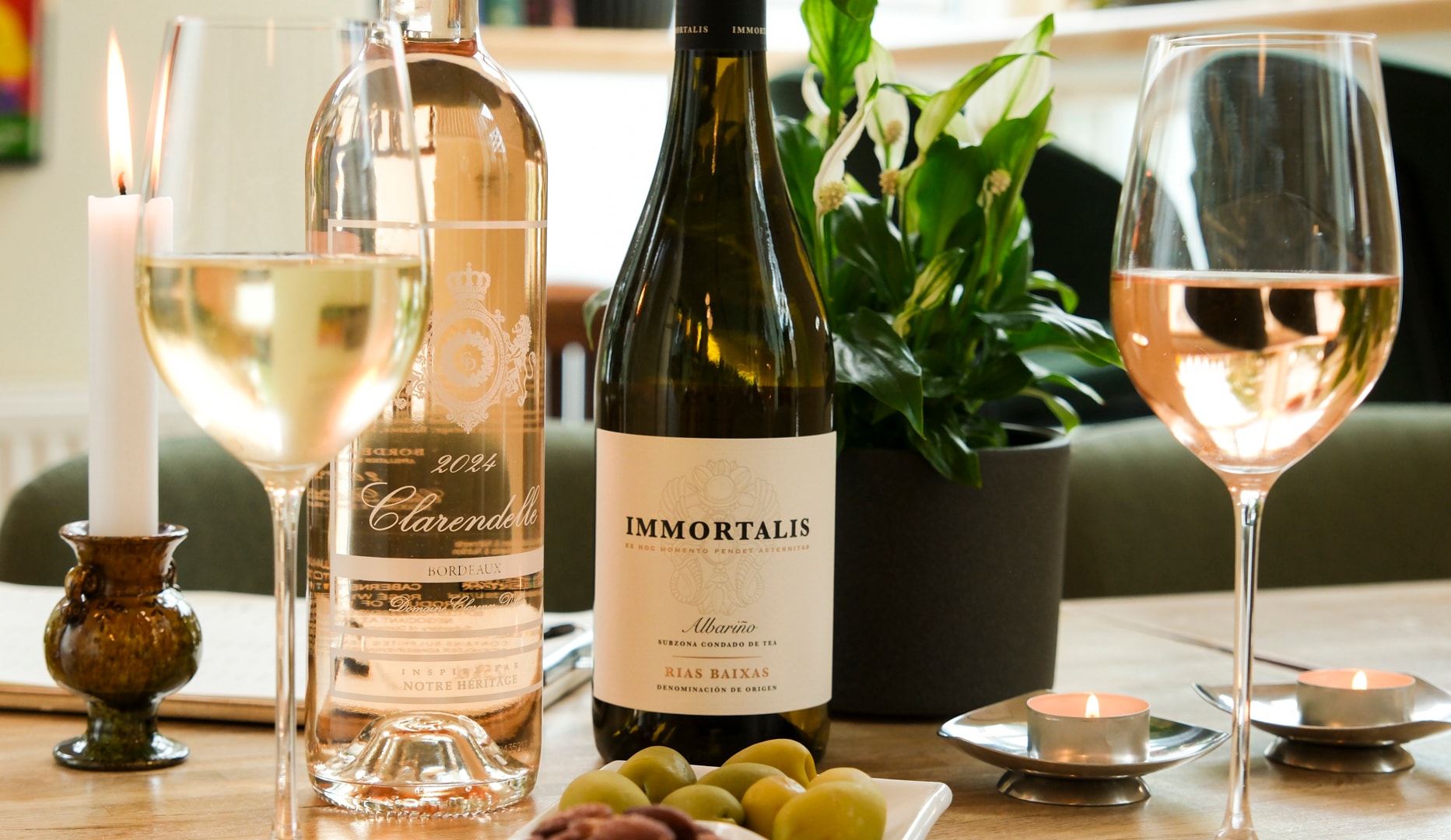 2 Valgfrie Glas + Snacks - Øens Vinhus