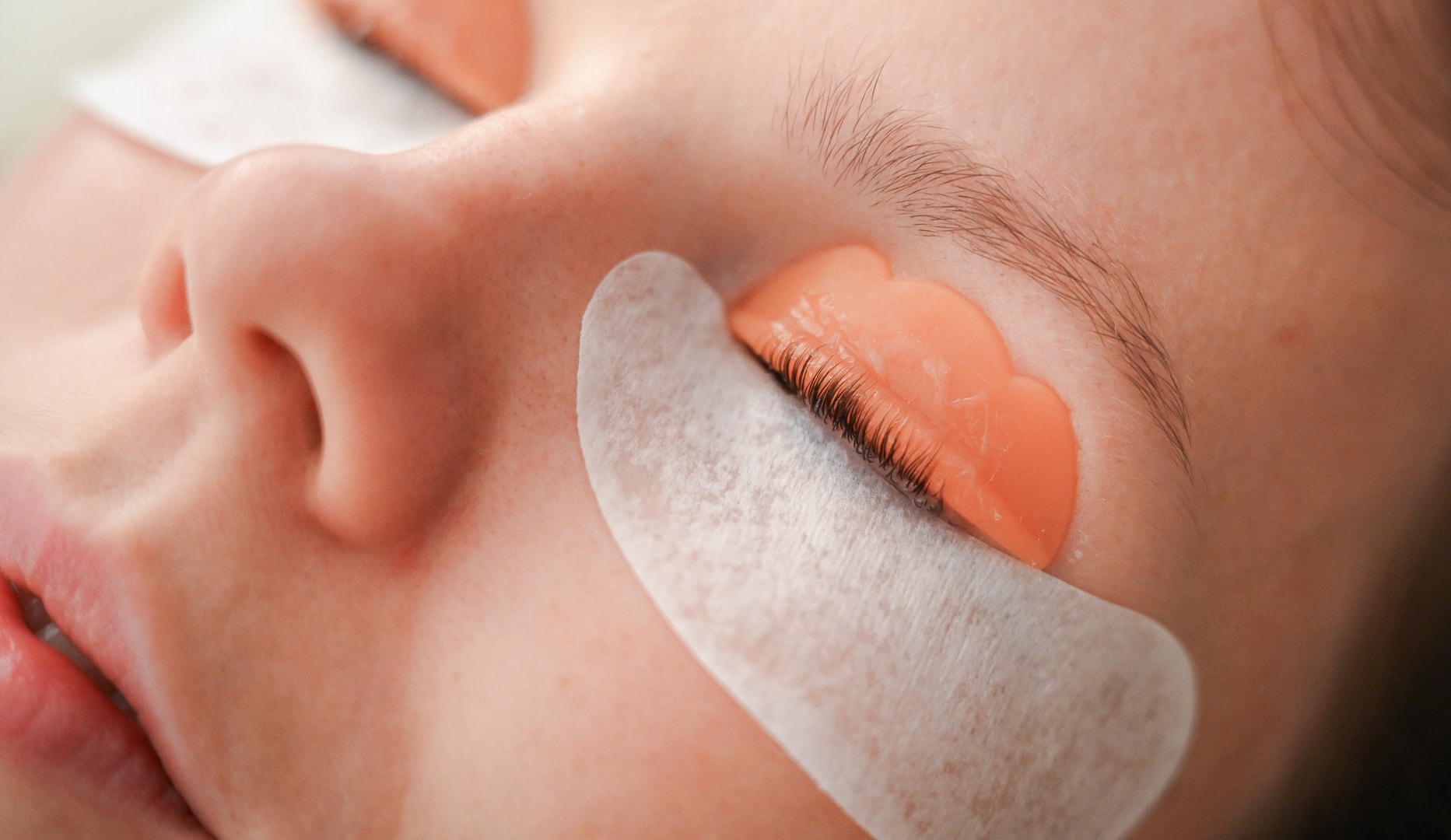 Lash Lift / Farve af vipper - Spar 50 %