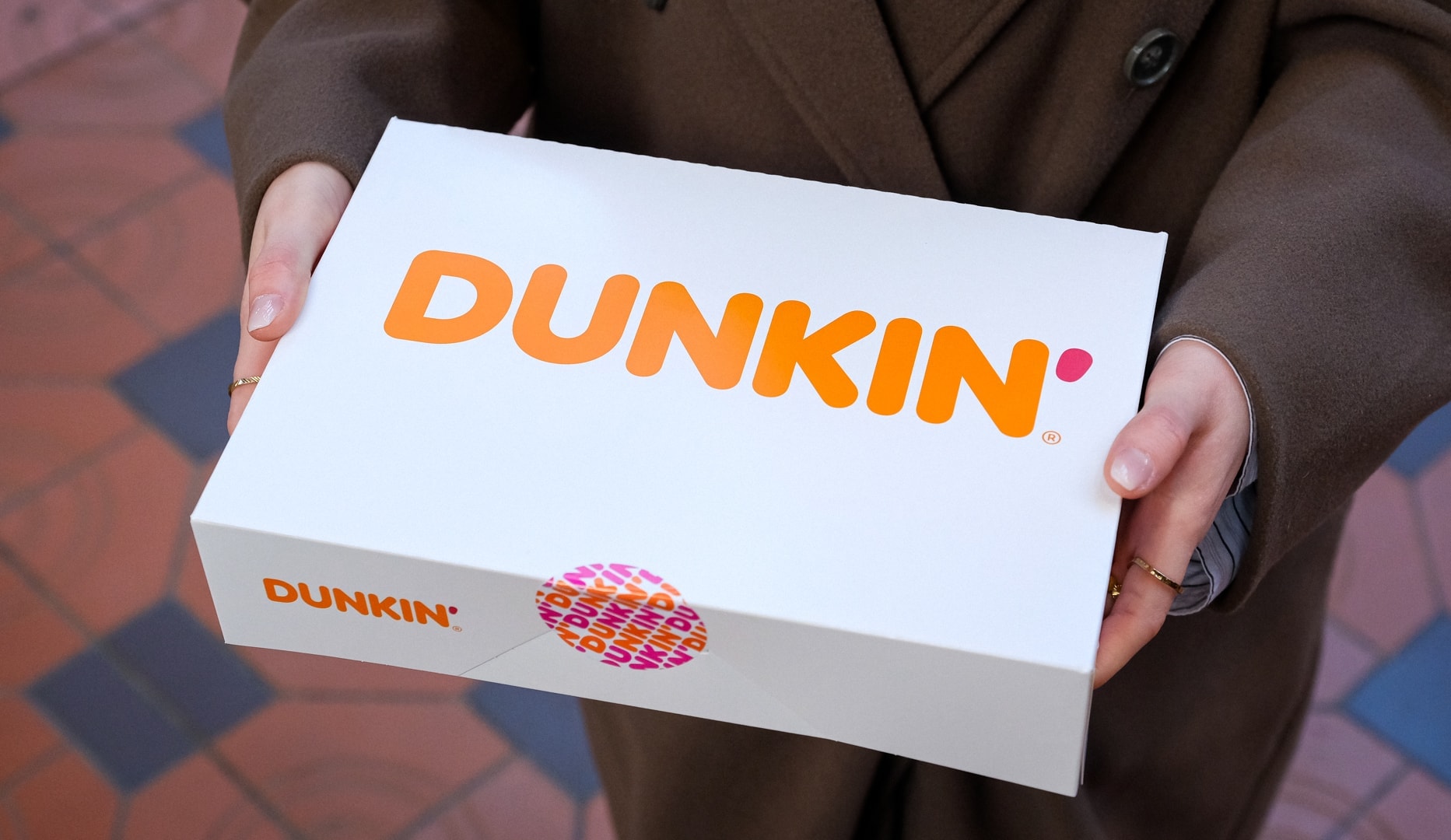 Dunkin' Donuts - 6 Donuts i Æske