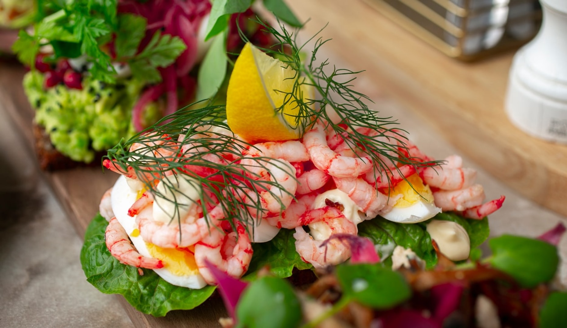 2 Klassiske Smørrebrød - Cafe Nöa’h