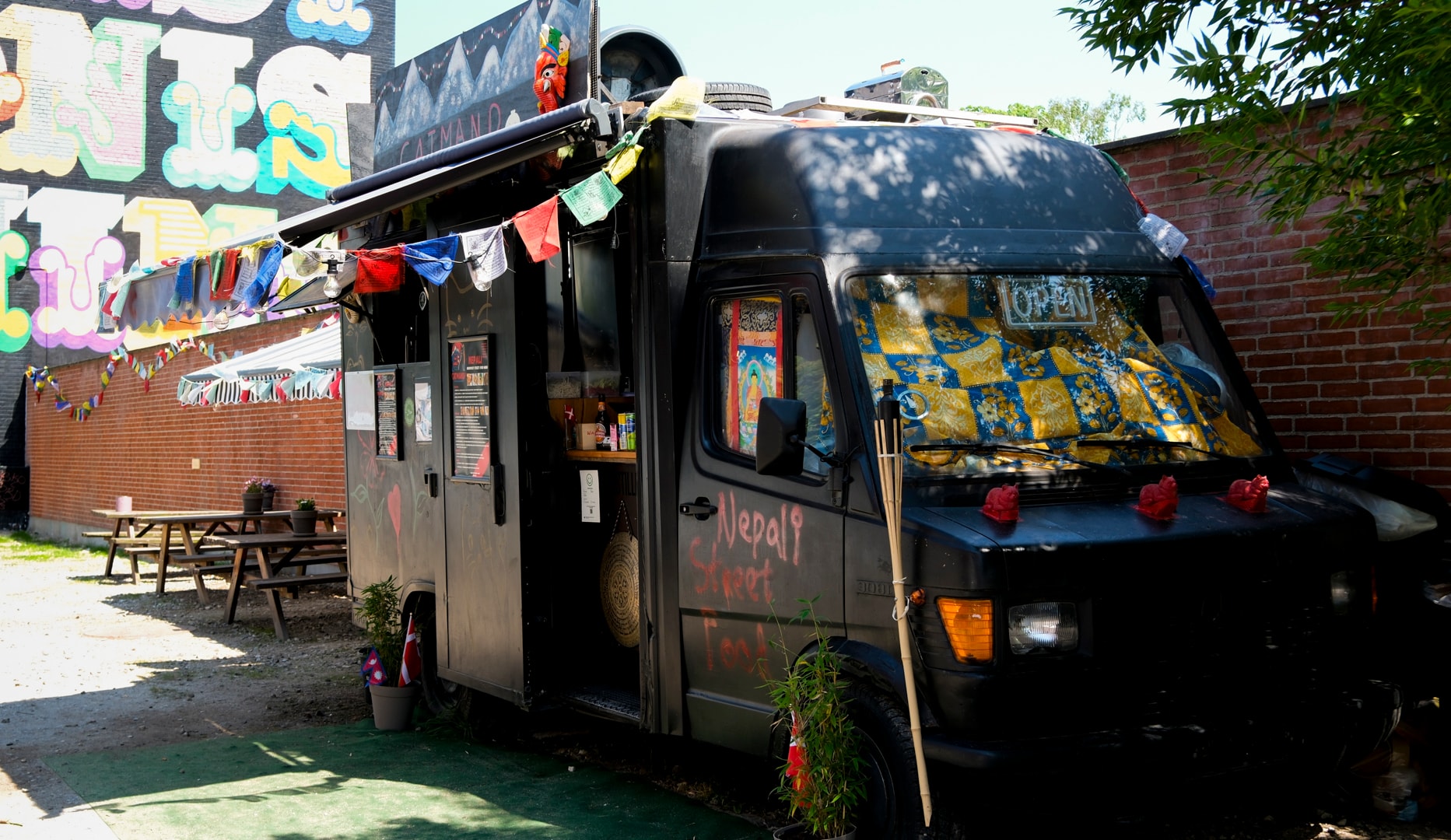 Nepalesisk Streetfood - 2 Lokationer