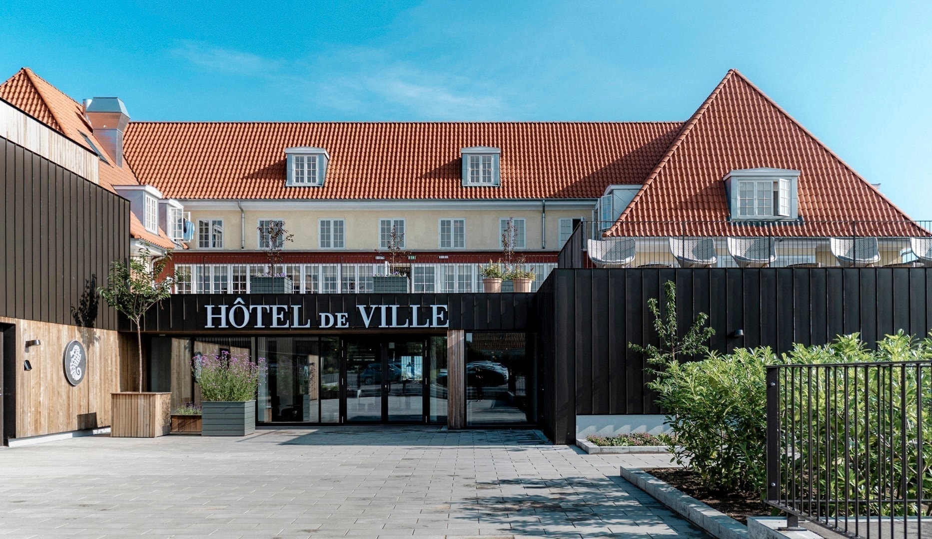 Rooftop Pool & Frokost - Hotel de Ville