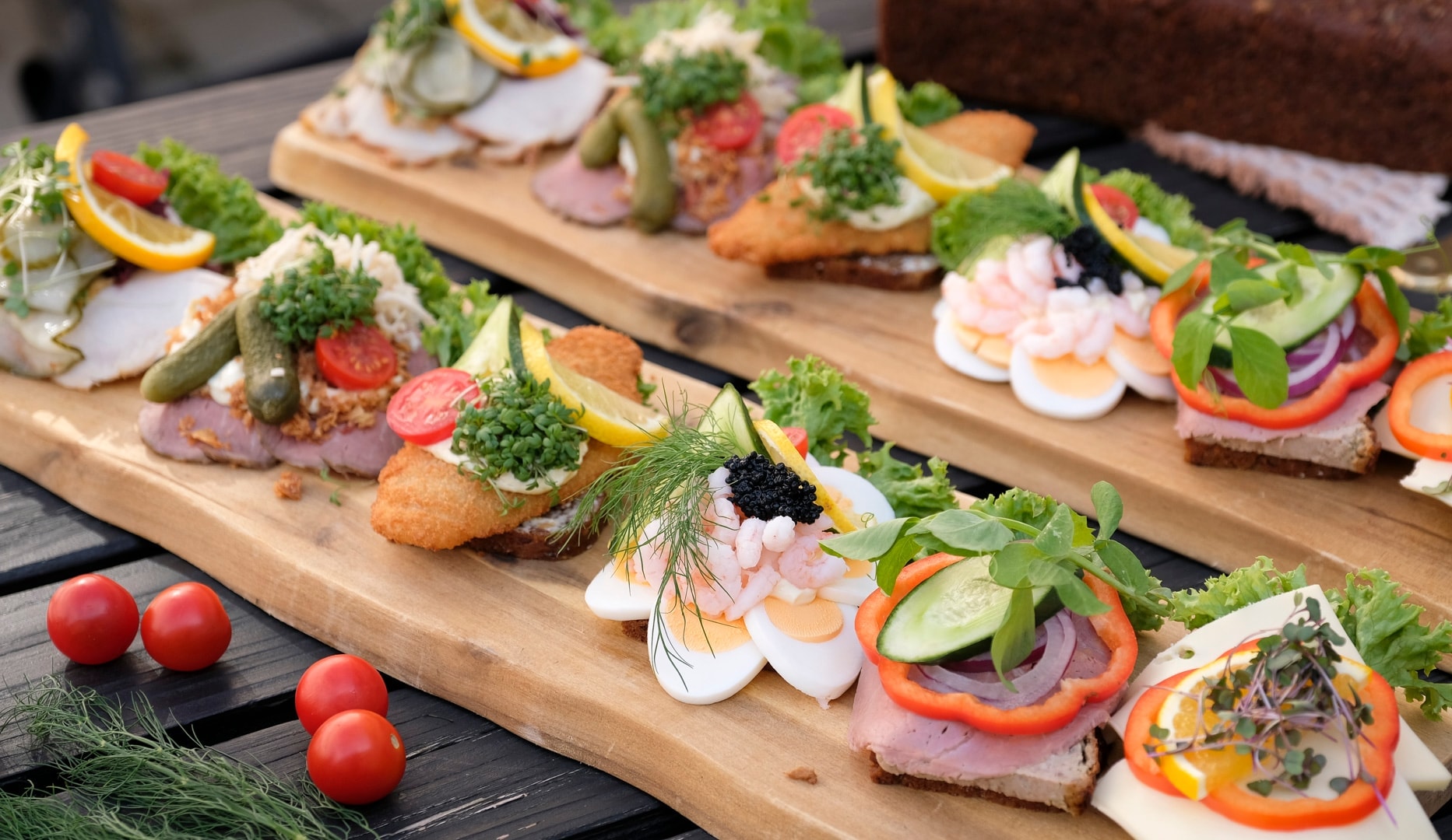 Højbelagte smørrebrød - skarp pris hos Kejserindens Gryder