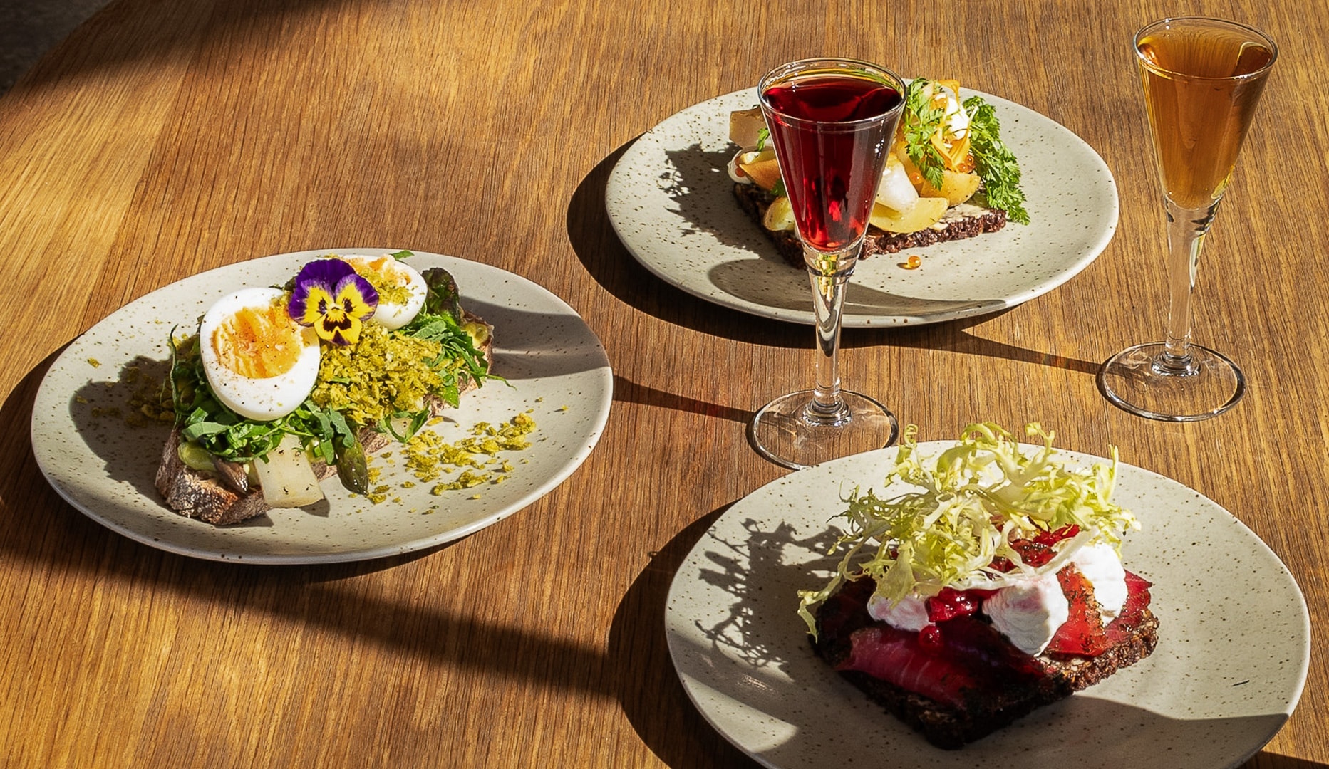 2 Valgfri Stykker Smørrebrød på Væksthuset