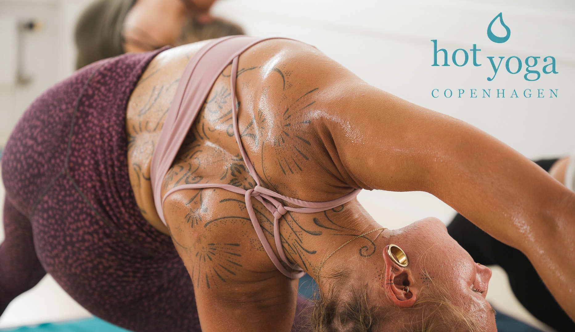 Ubegrænset hot yoga i 30 dage