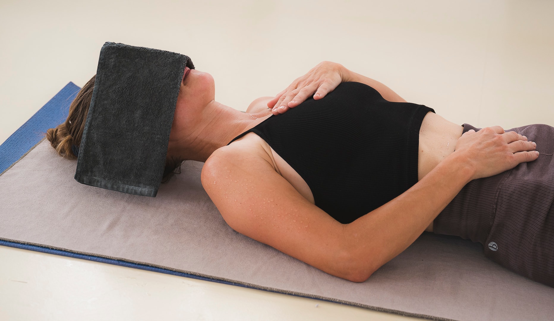 Ubegrænset hot yoga i 30 dage