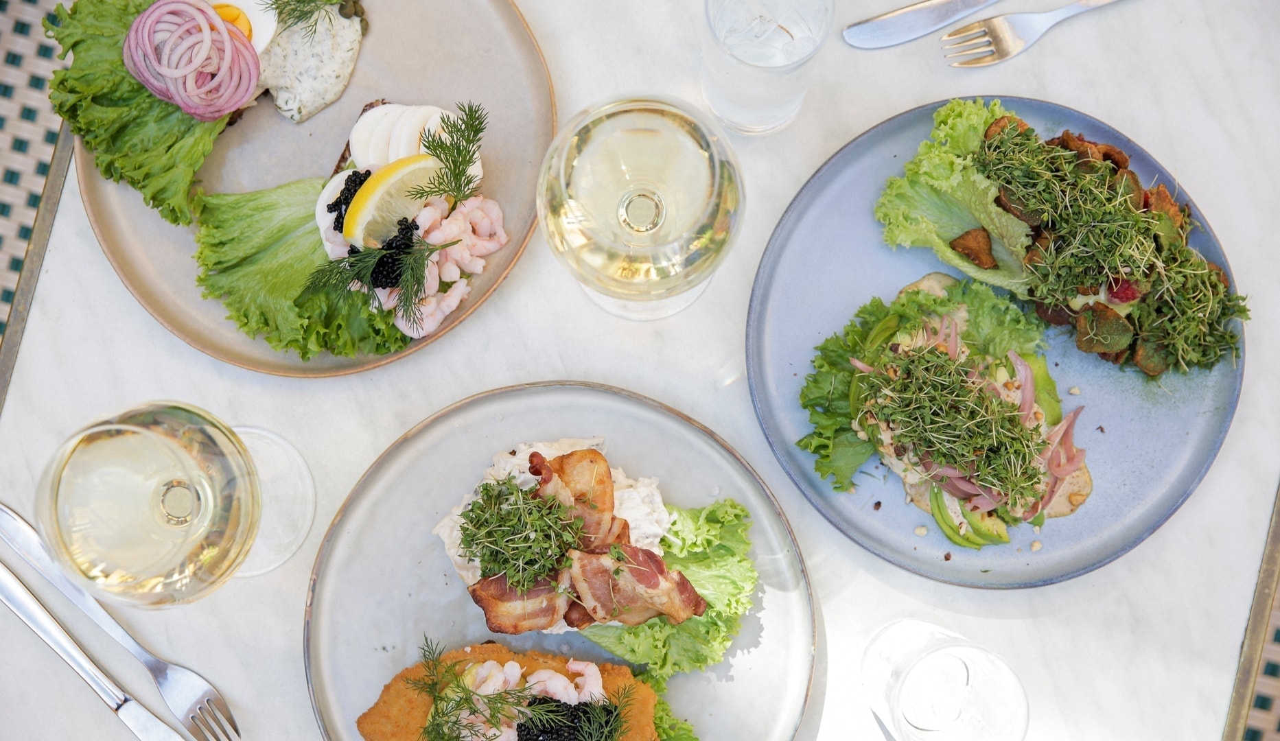 Halv pris på 2 stk. valgfrie smørrebrød