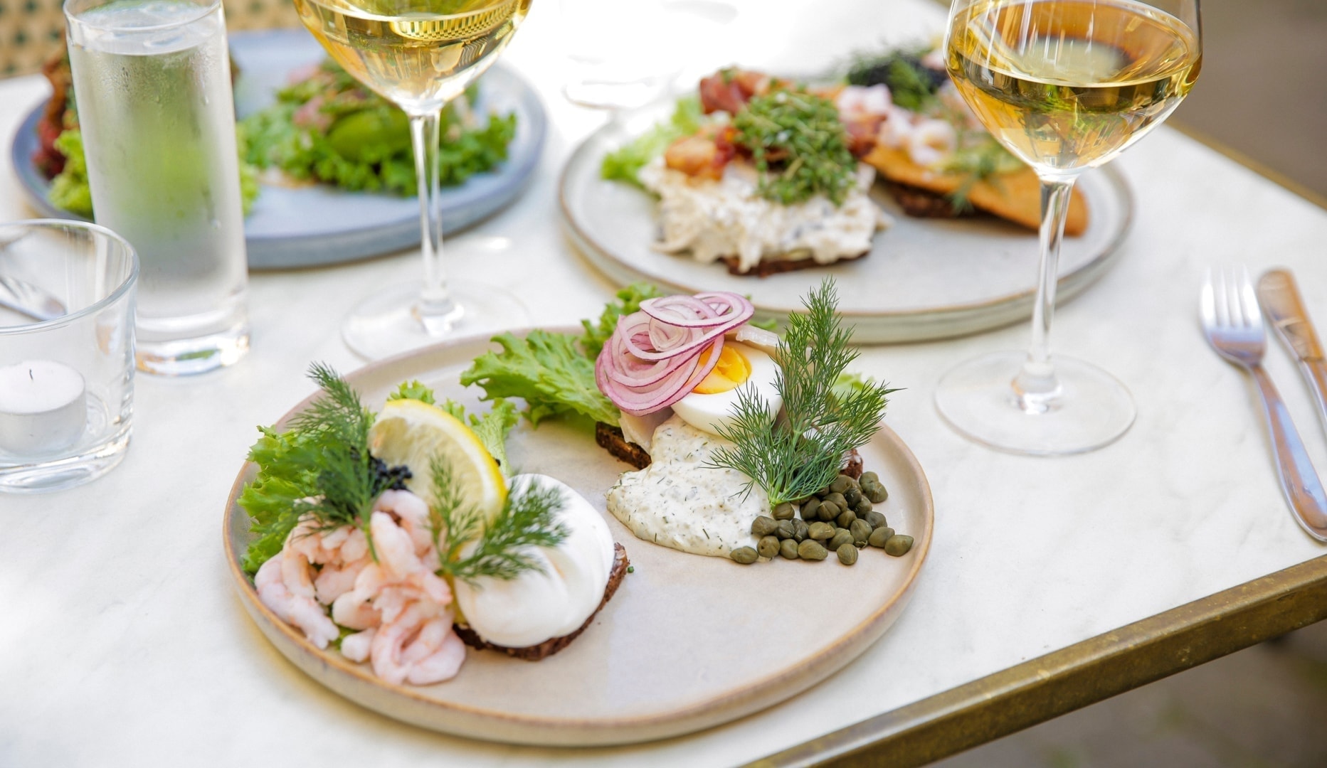 Halv pris på 2 stk. valgfrie smørrebrød