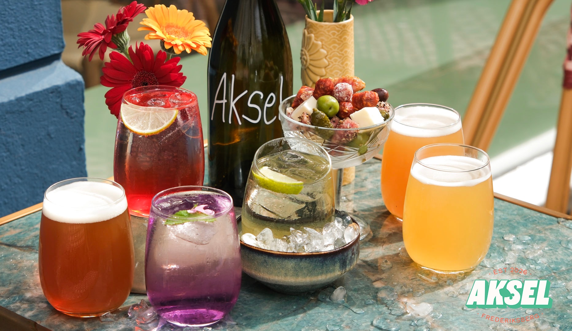 NYHED: Halv pris på 3 Drinks, 3 fadøl & tapas hos det nyåbnede Aksel