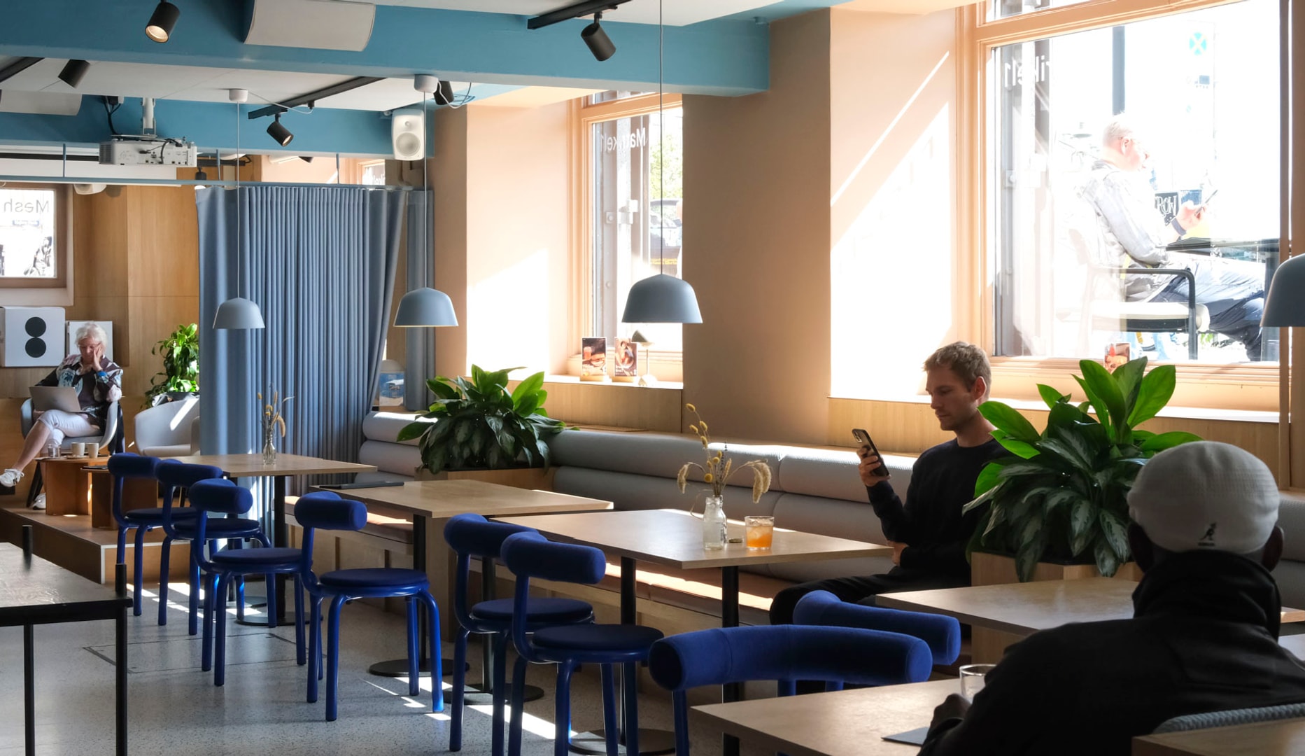 NYHED: Eftermiddagscombo hos Matrikel1, The Workbar