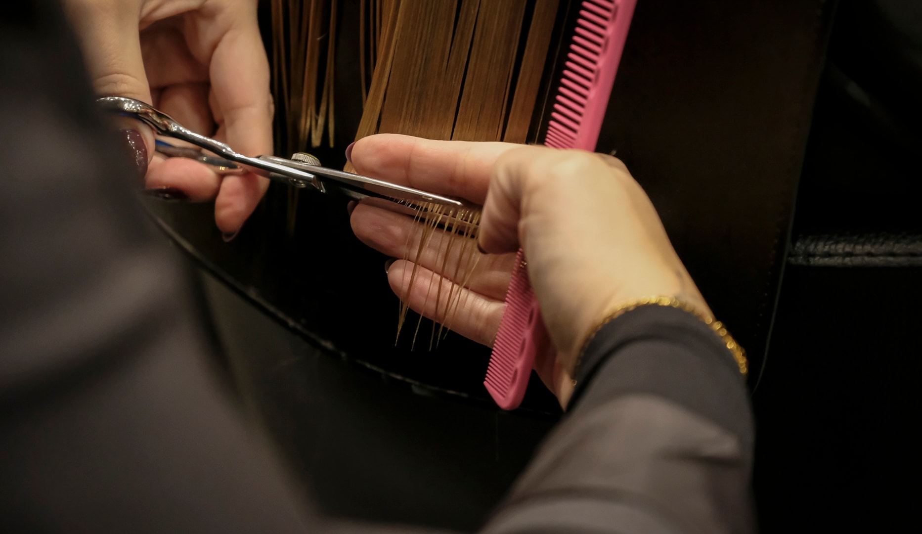 Klip & farve hos HNG HAIRCONCEPT