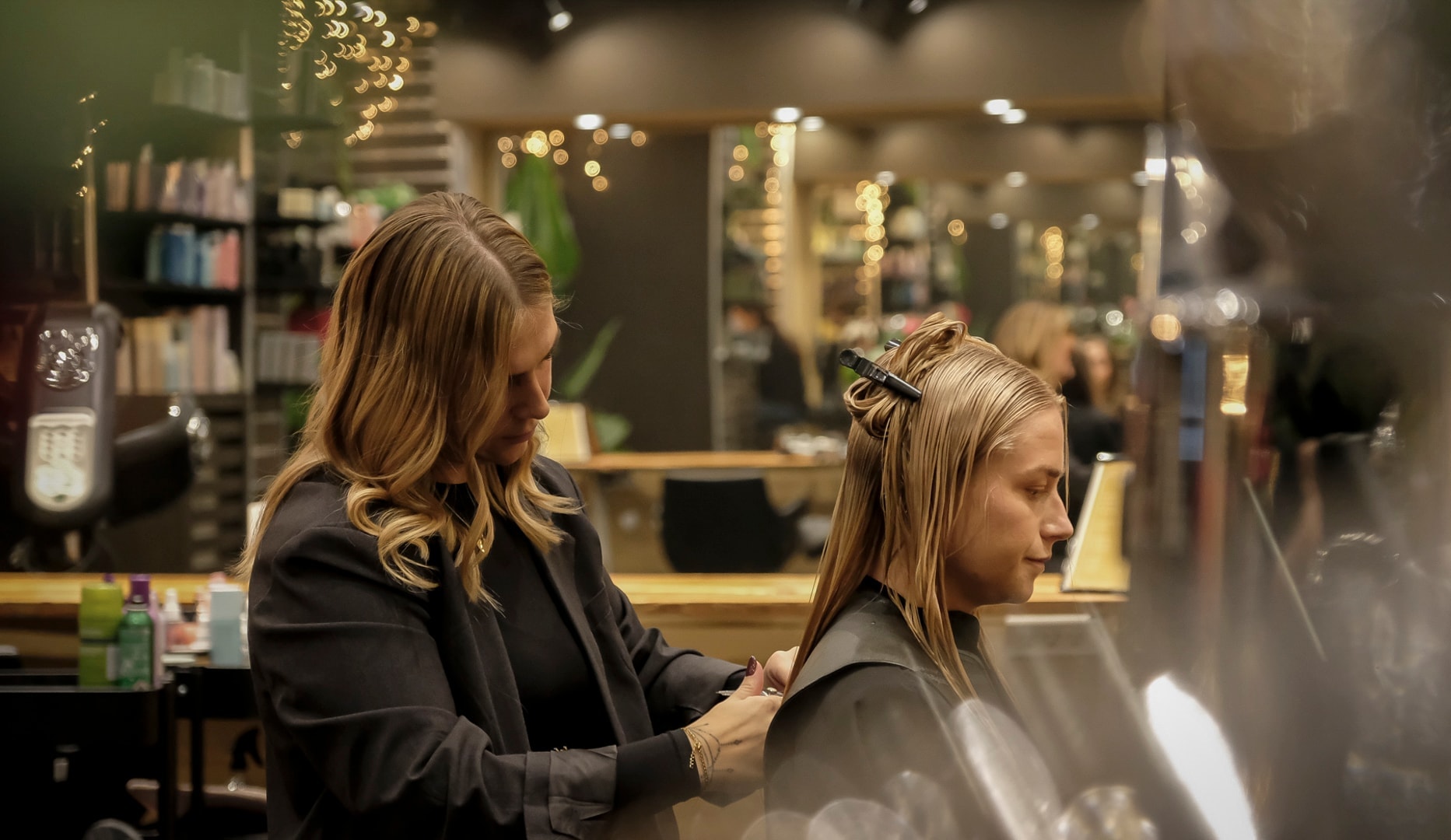 Klip & farve hos HNG HAIRCONCEPT