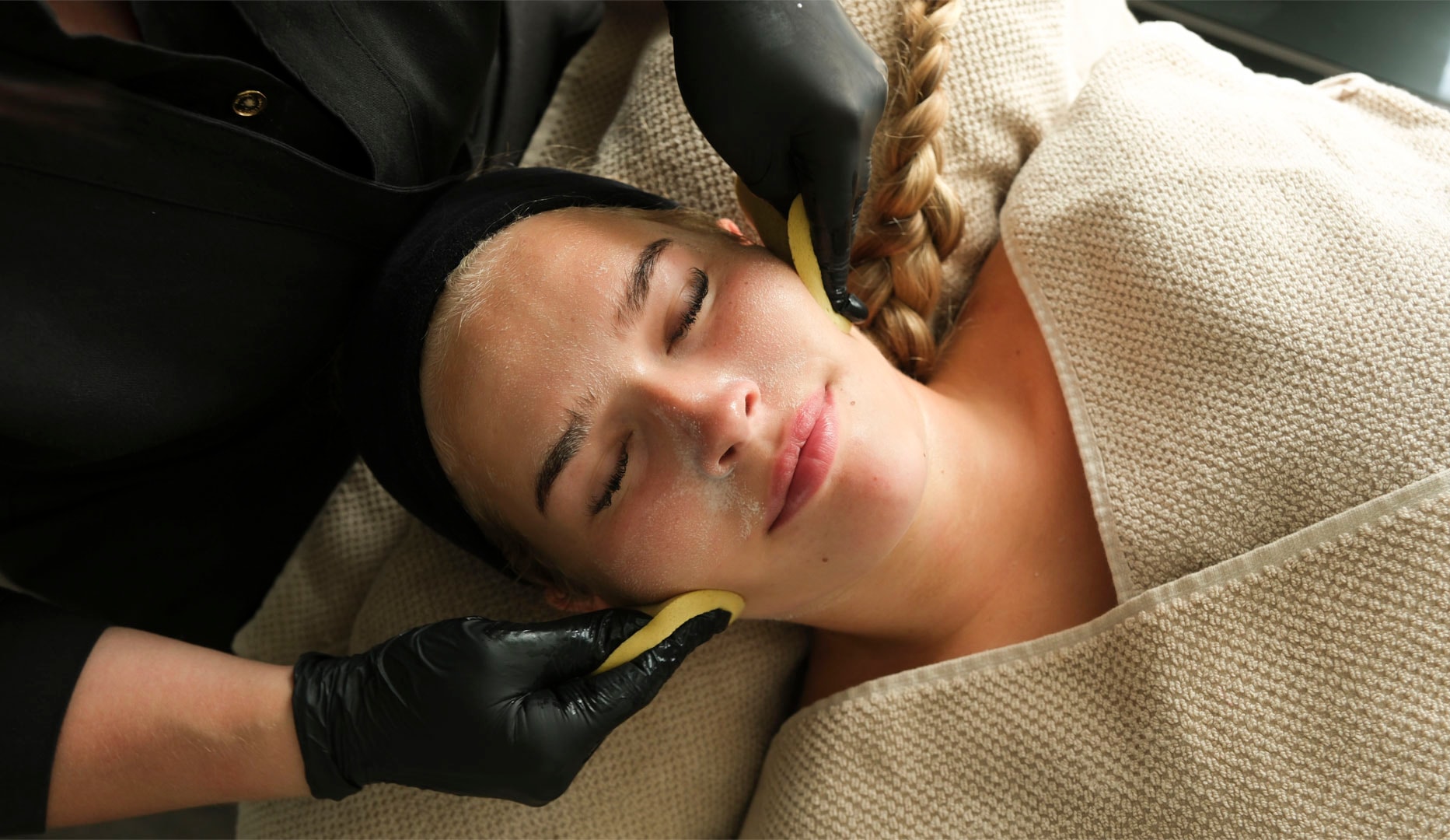 NYHED: Art of Wellness, Tri-Wave MD med Dermalogicas Pro Power Peel