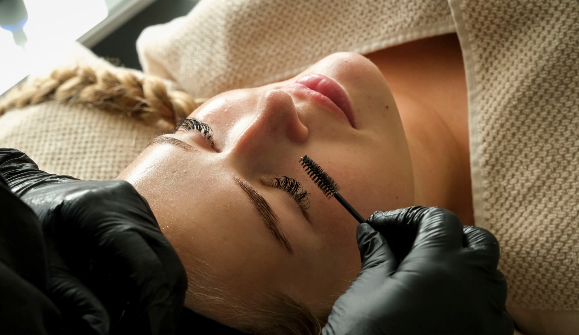 NYHED: Art of Wellness, Tri-Wave MD med Dermalogicas Pro Power Peel