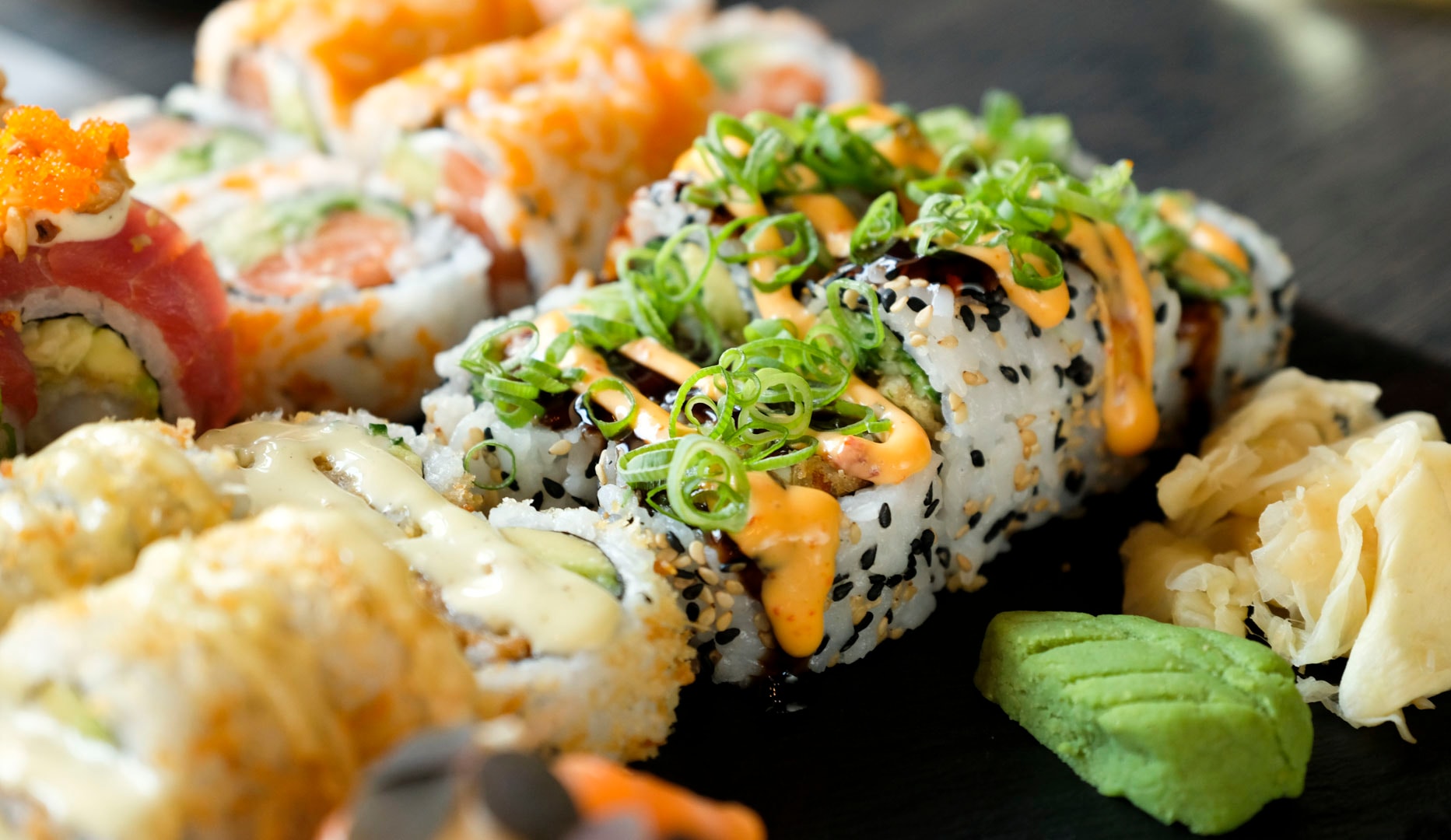 Fejr Sushi2500's 20 års fødselsdag med en ekstra lækker menu