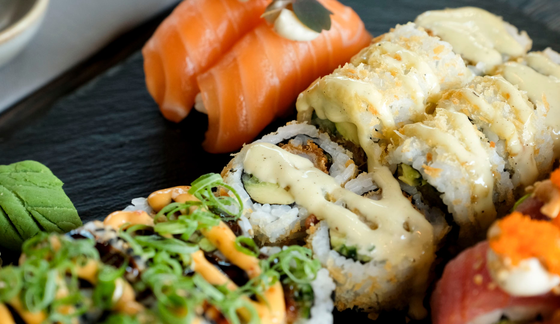 Fejr Sushi2500's 20 års fødselsdag med en ekstra lækker menu