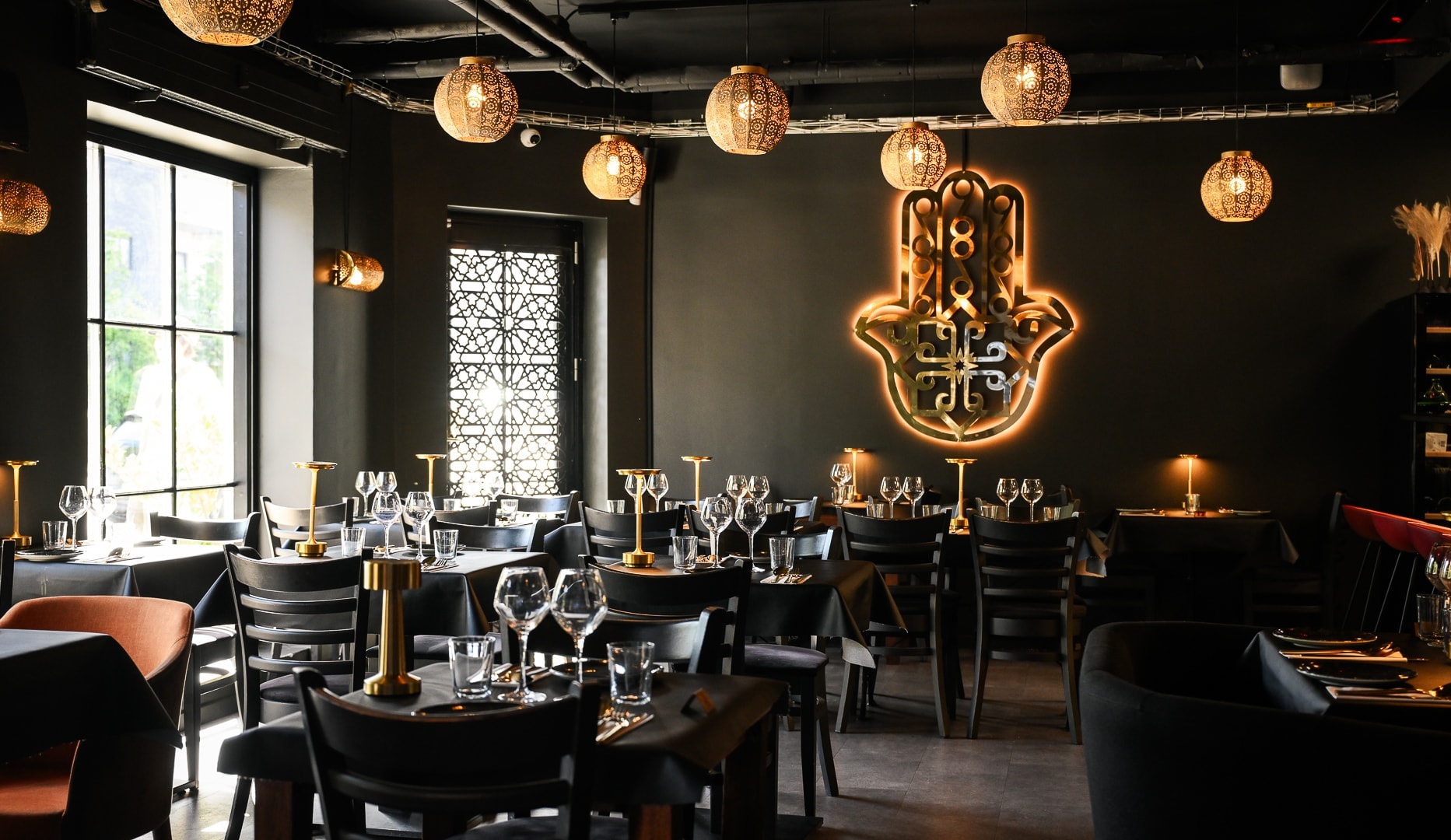 Stor & Autentisk Brunchmenu - L'Oriental Dining Club