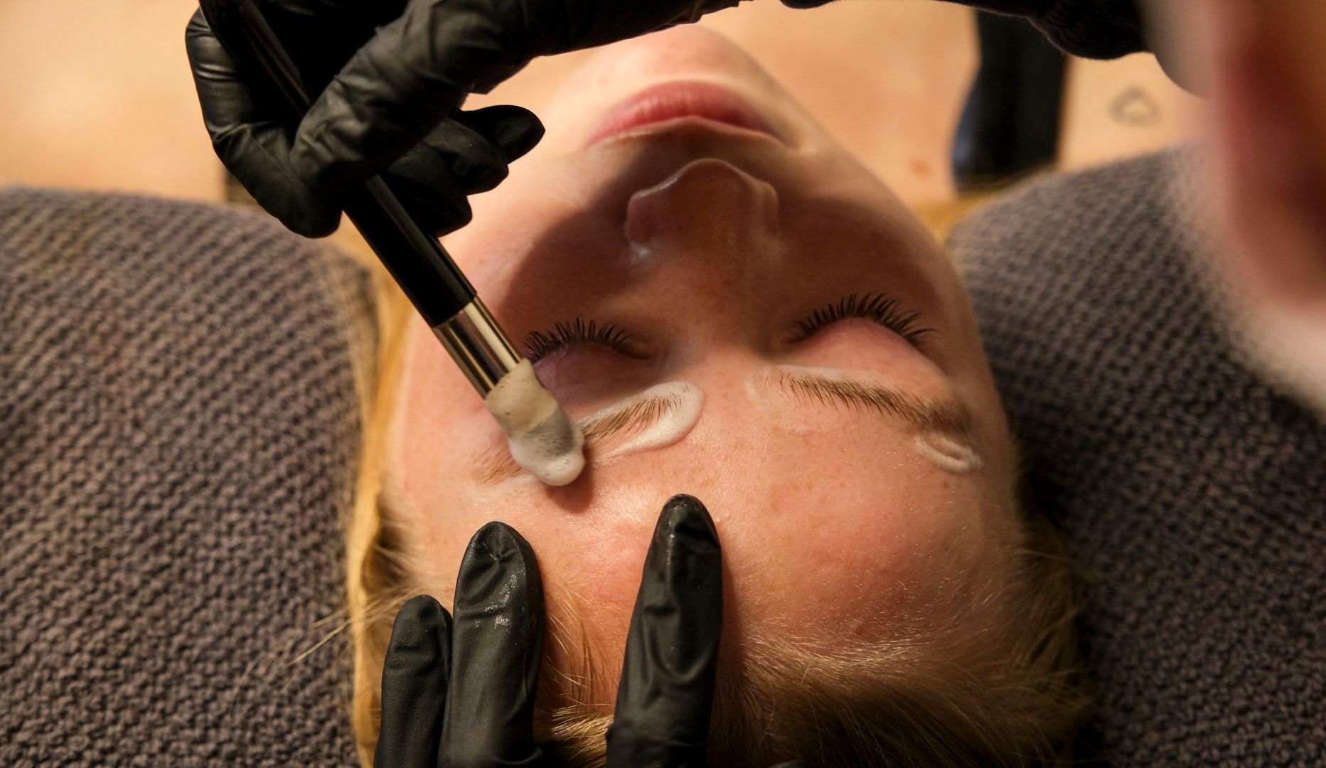 SKARPE PRISER: Lash Lift & Brow Lamination hos Cimmie Roos