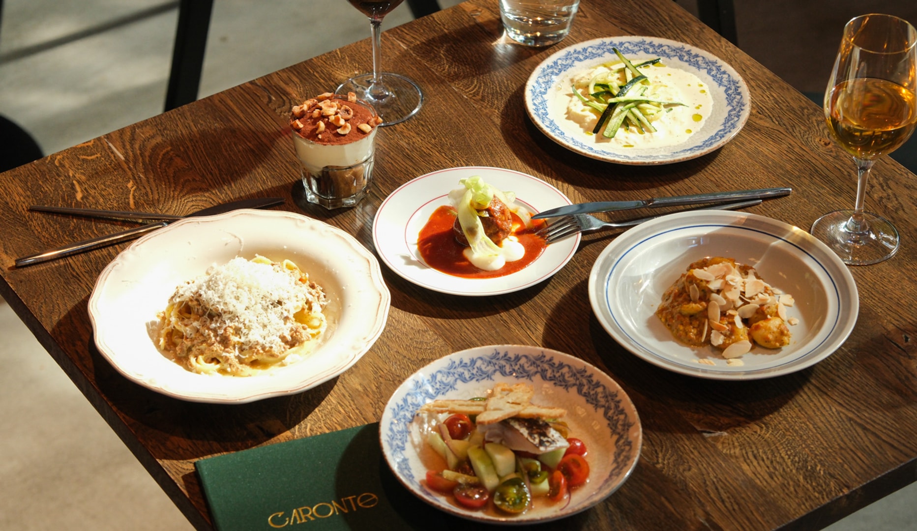 6 Retters Italiensk Tastingmenu - En Aften hos Caronte
