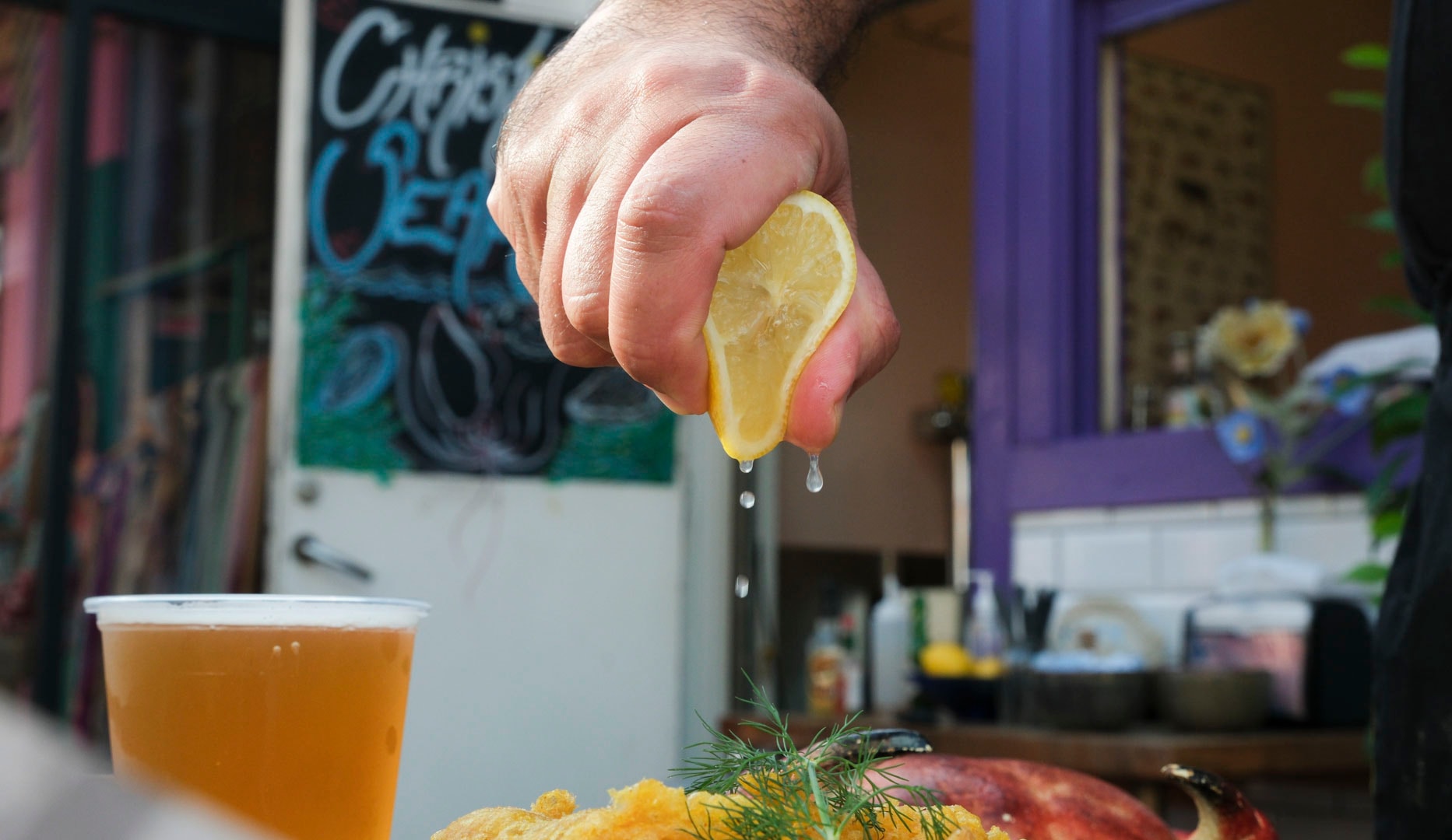 Fish & Chips/Moules Frites + Fadøl - Christiania Seafood