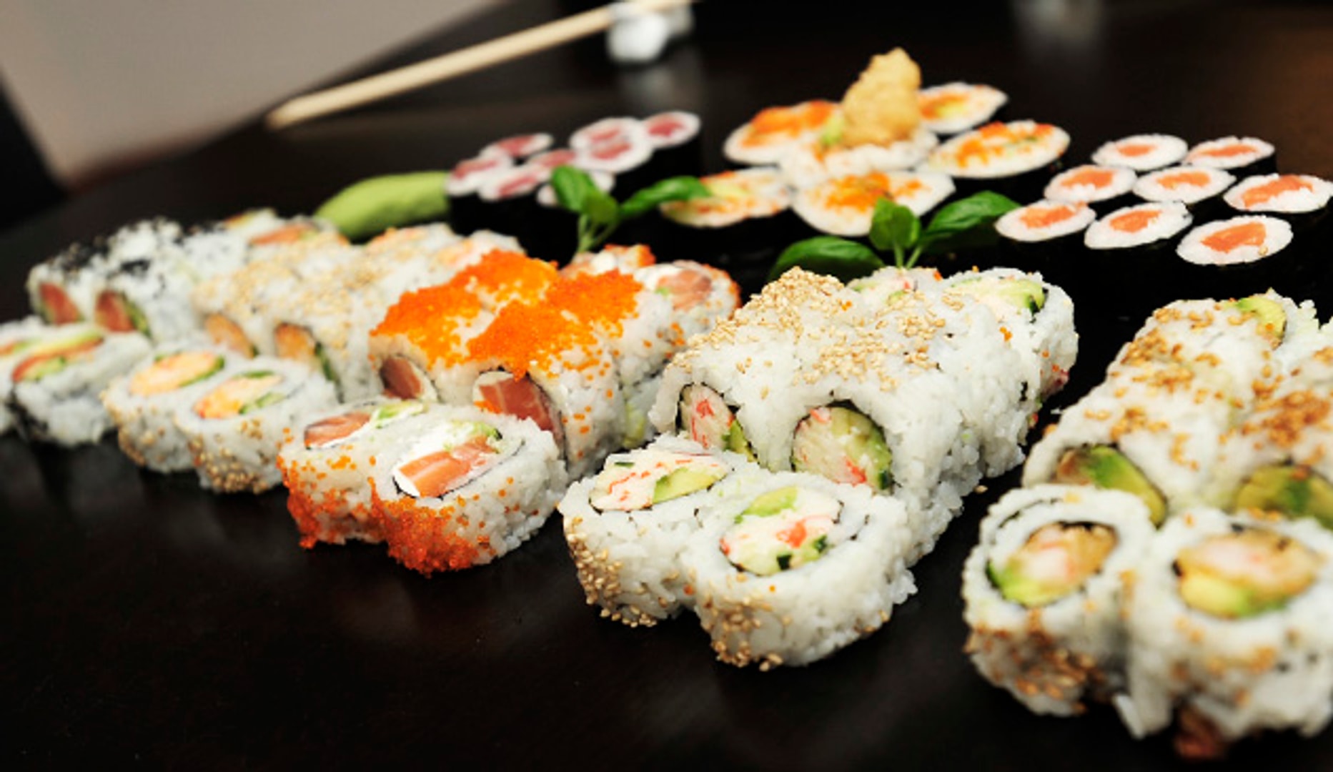 Storslået sushi-menu m. 62 stykker fra Sushi One