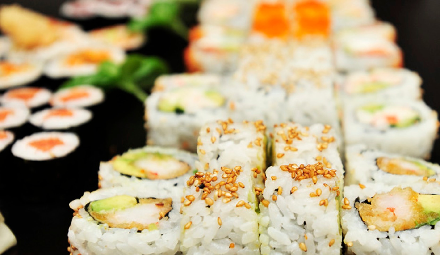 Storslået sushi-menu m. 62 stykker fra Sushi One