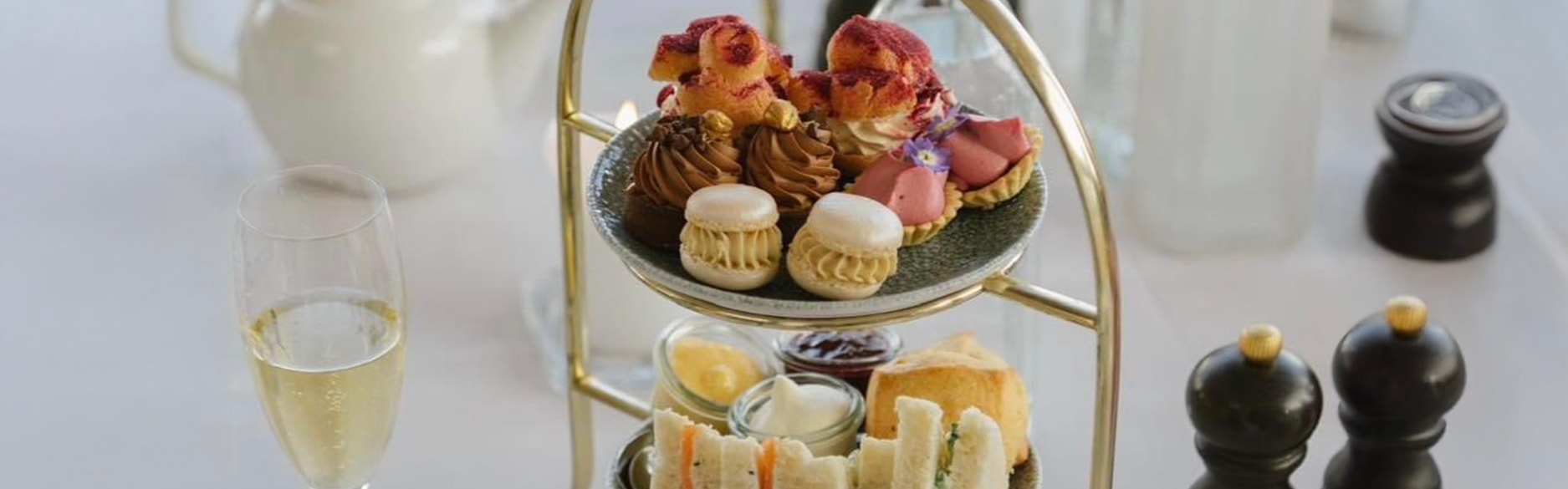 Marienlyst: Pool Club og Afternoon Tea