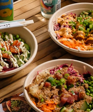 Valgfri Signature Poké Bowl @ Maui Poke - Pacific Poké Bowls Fyldt Med Friskhed!