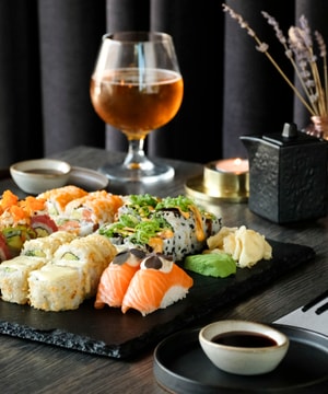 Fejr Sushi2500's 20 års fødselsdag med en ekstra lækker menu