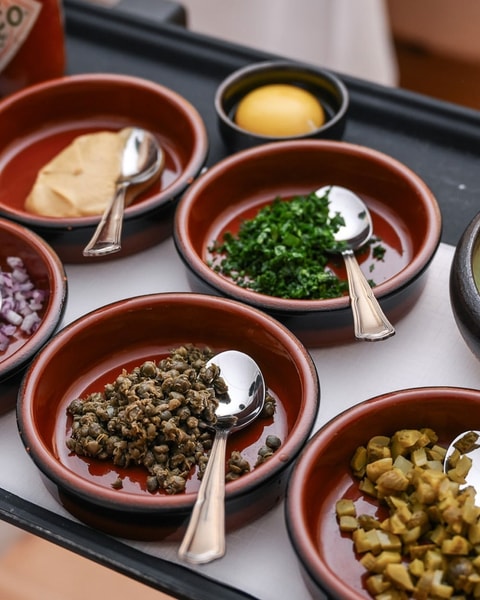 Menu i 5 serveringer med fransk-nordisk gastronomi hos ONE TEN