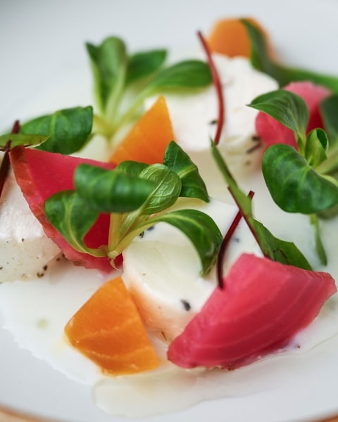 Menu i 5 serveringer med fransk-nordisk gastronomi hos ONE TEN